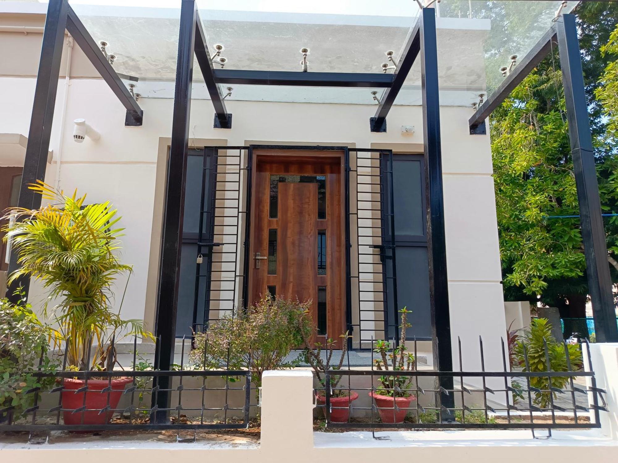 Hotel Sm Residency Bhubaneswar Esterno foto