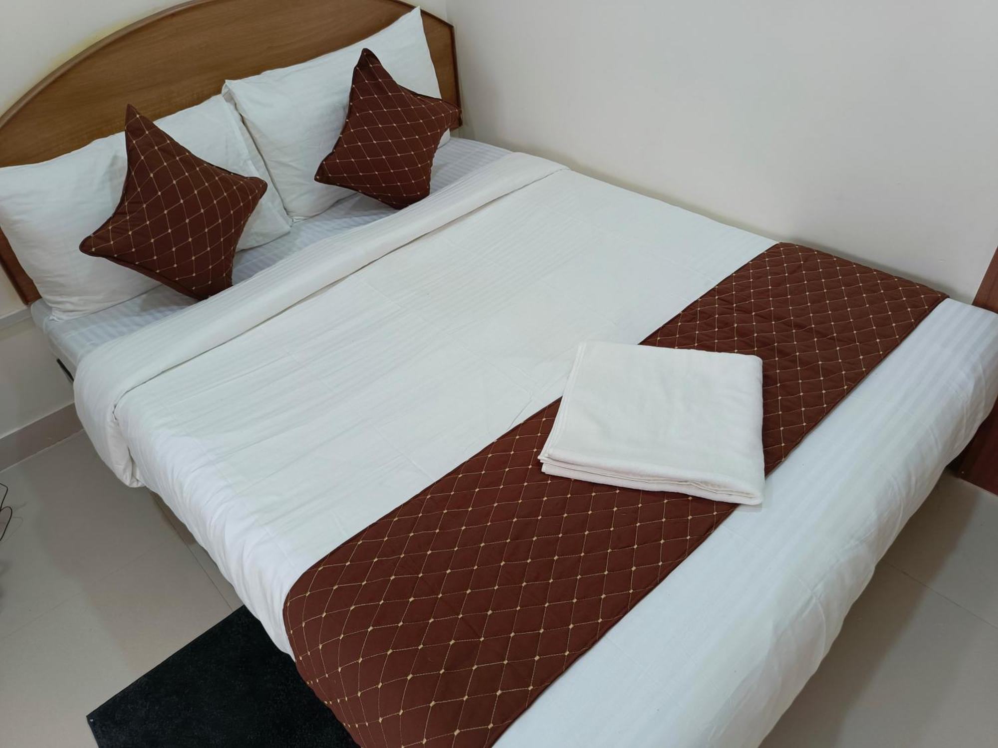 Hotel Sm Residency Bhubaneswar Esterno foto