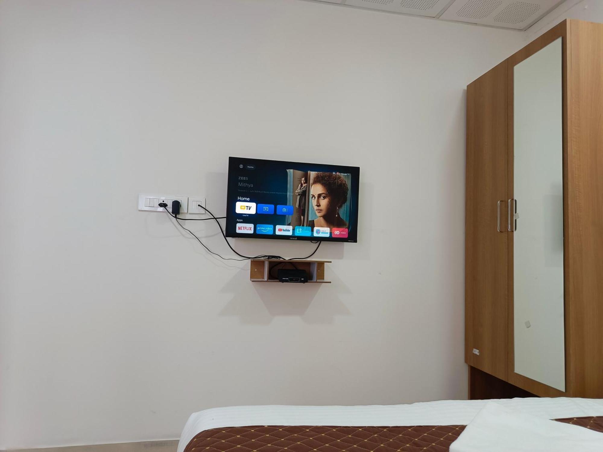 Hotel Sm Residency Bhubaneswar Esterno foto