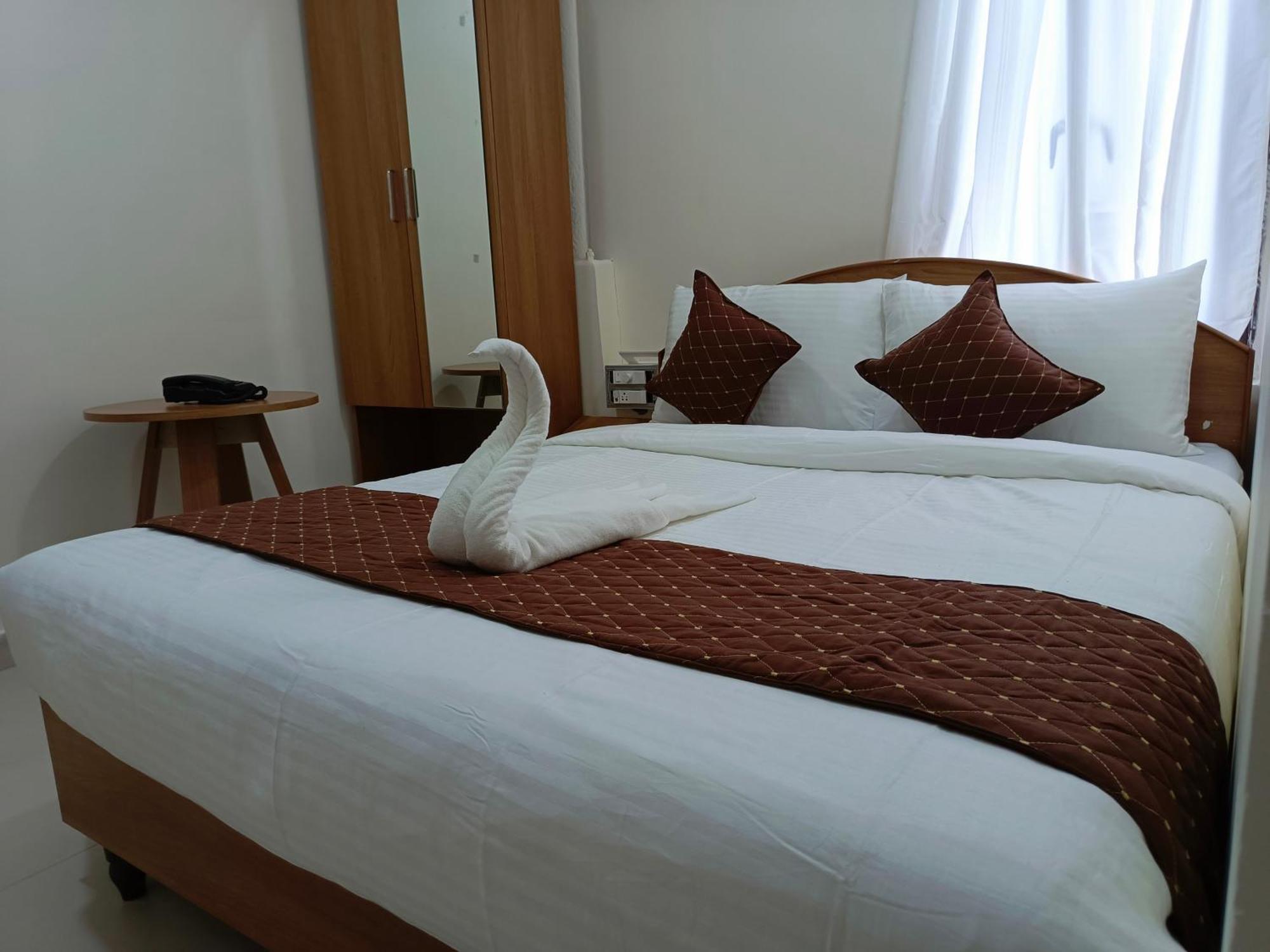 Hotel Sm Residency Bhubaneswar Esterno foto
