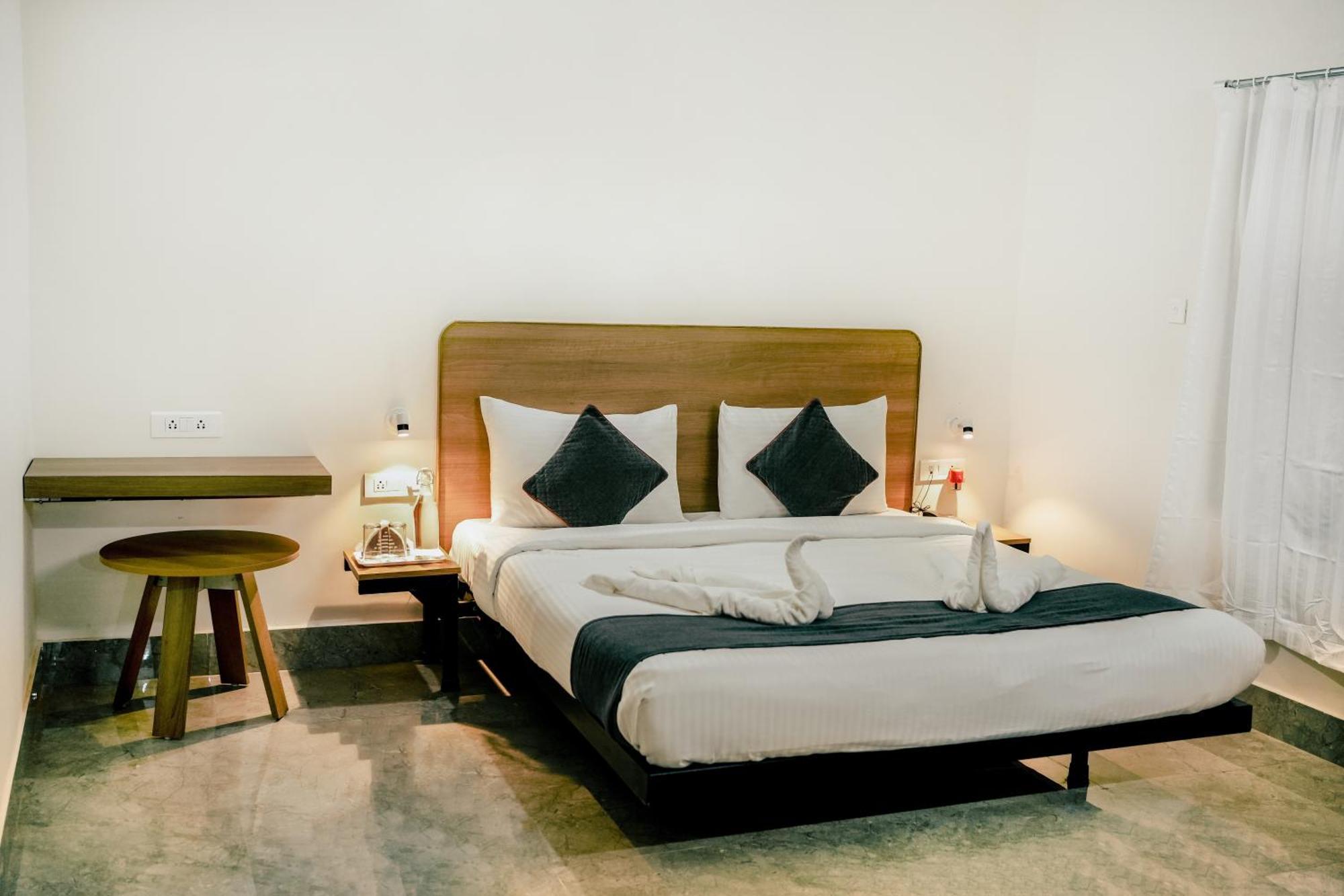 Hotel Sm Residency Bhubaneswar Esterno foto