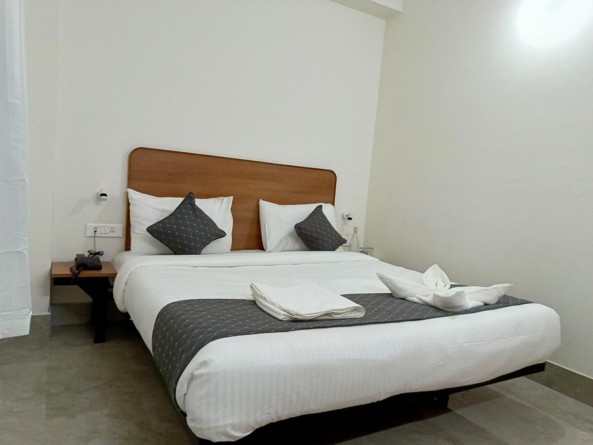 Hotel Sm Residency Bhubaneswar Esterno foto